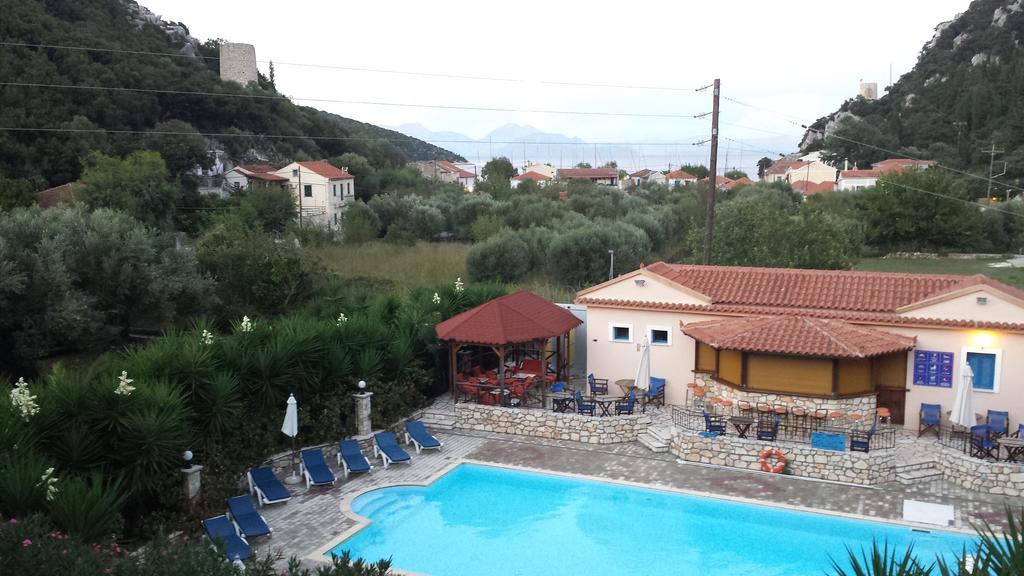 Hotel Nostos Frikes Exteriér fotografie