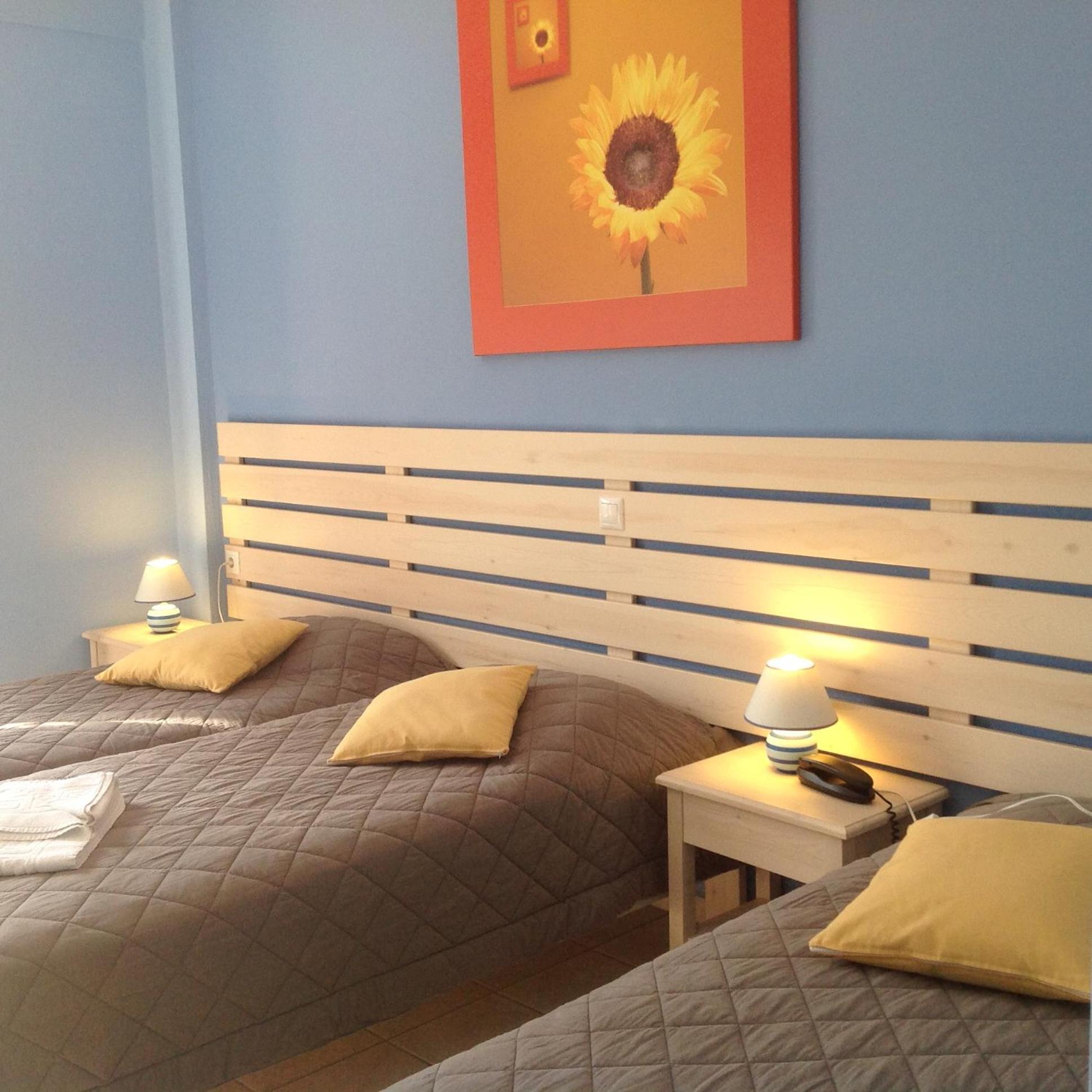 Hotel Nostos Frikes Pokoj fotografie