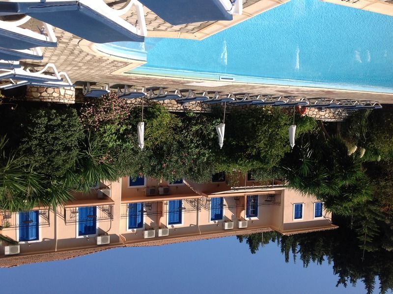 Hotel Nostos Frikes Exteriér fotografie