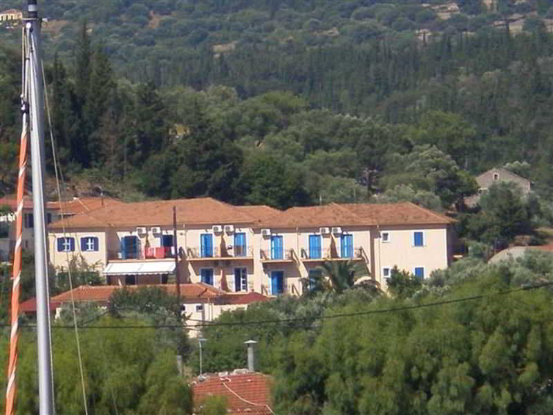 Hotel Nostos Frikes Exteriér fotografie
